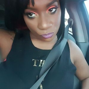 Meet your Posher, Shakeeta